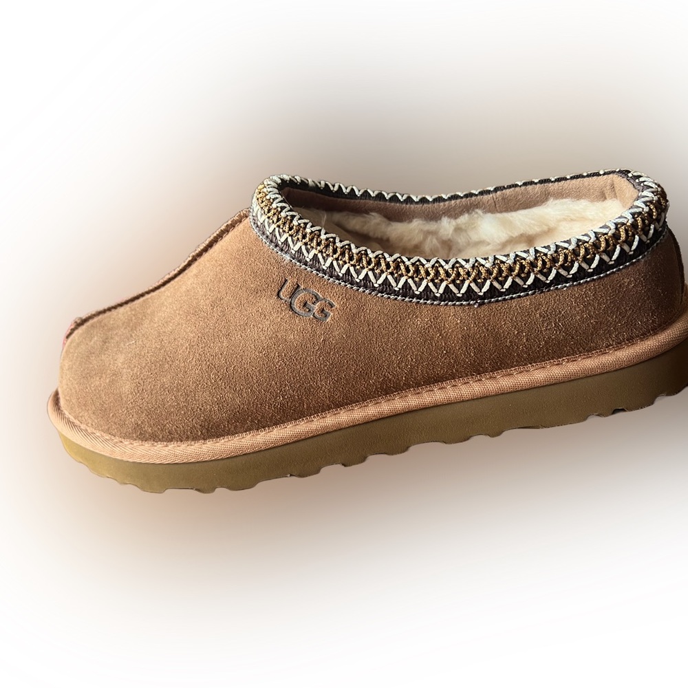 NEW IN BOX UGG TASMAN chestnut brown